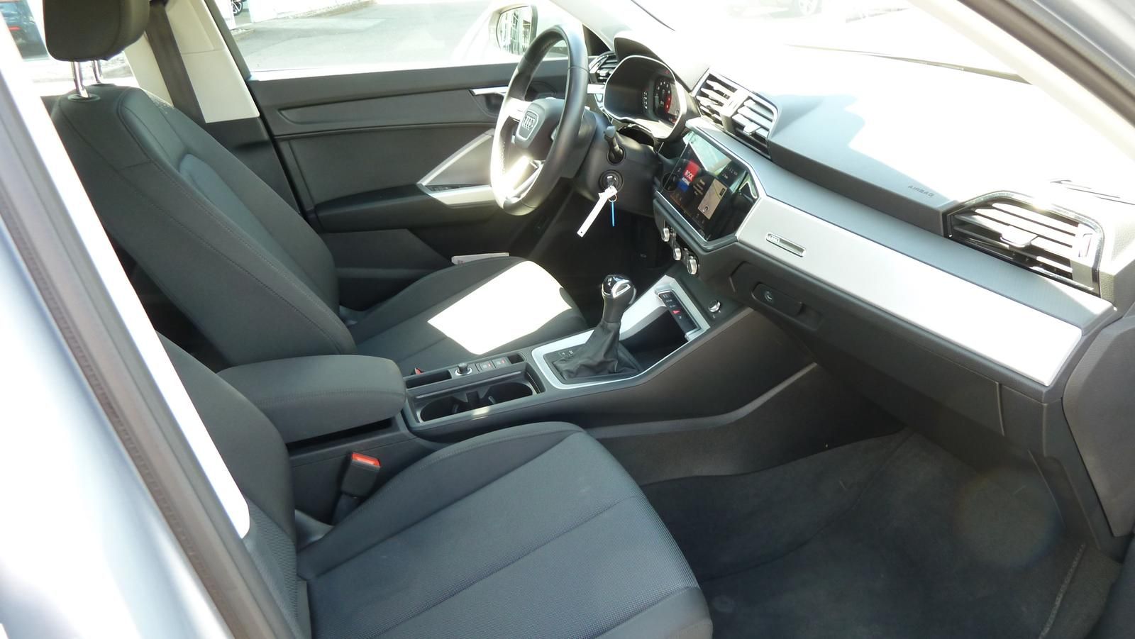 Audi Q3 S-TRONIC/LED/NAVI/SHZ/KAMERA/2-Z KLIMA foto 17