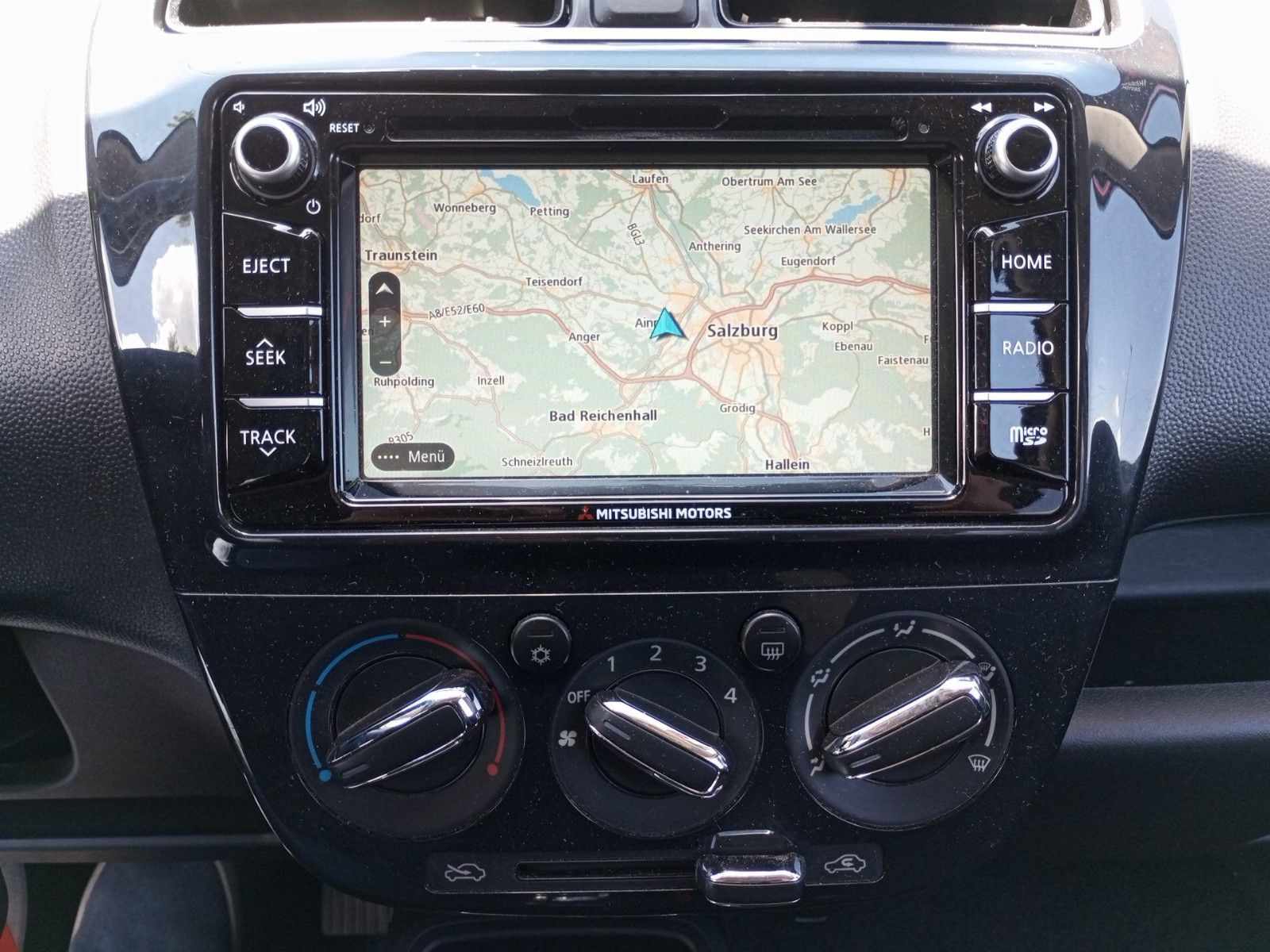 Fahrzeugabbildung Mitsubishi Space Star 1,2 Spirit+ Black Navi Sitzheizung