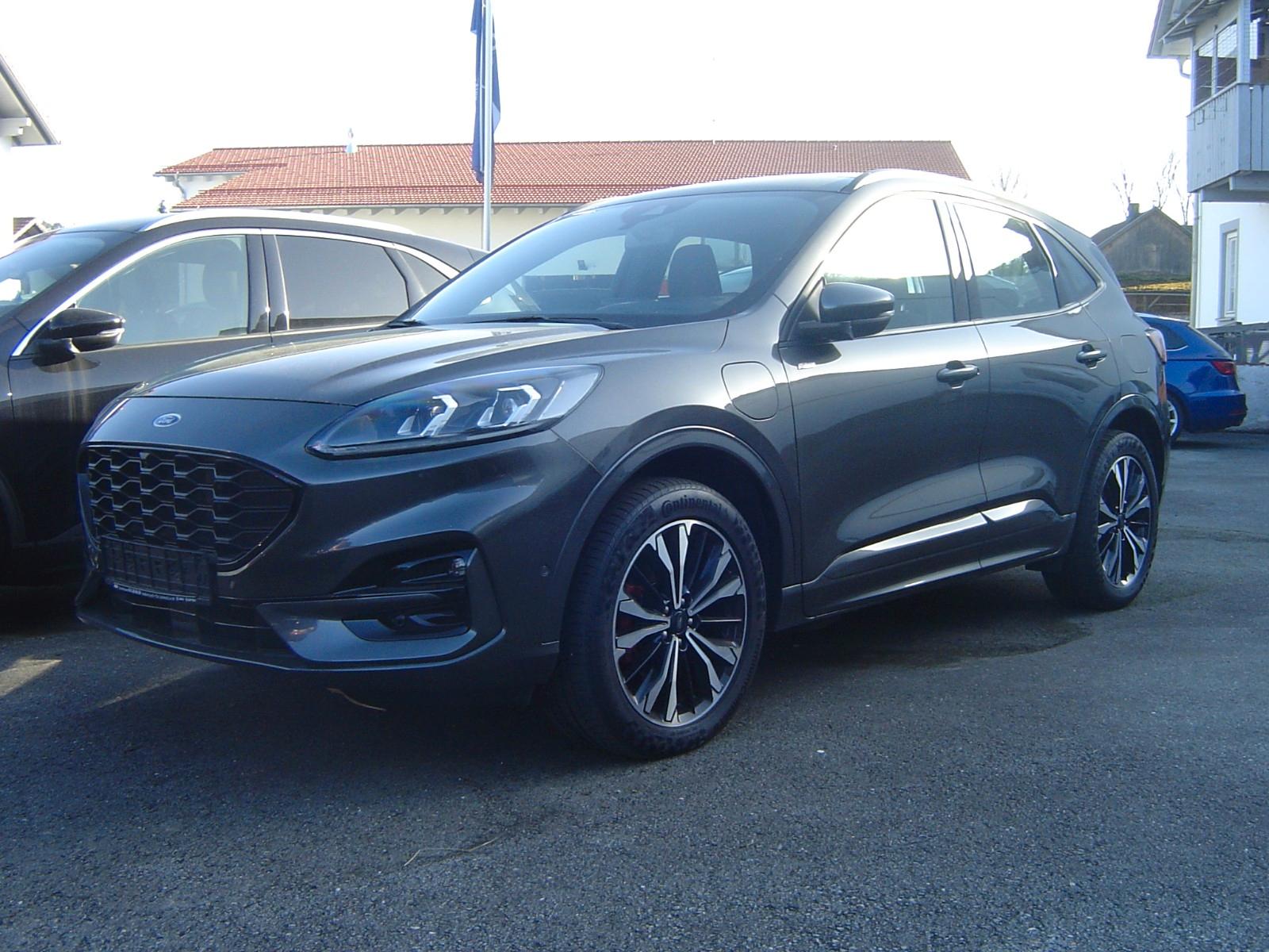 Ford Kuga Plug-In Hybrid ST-Line PANO/19" Alu/Head-Up