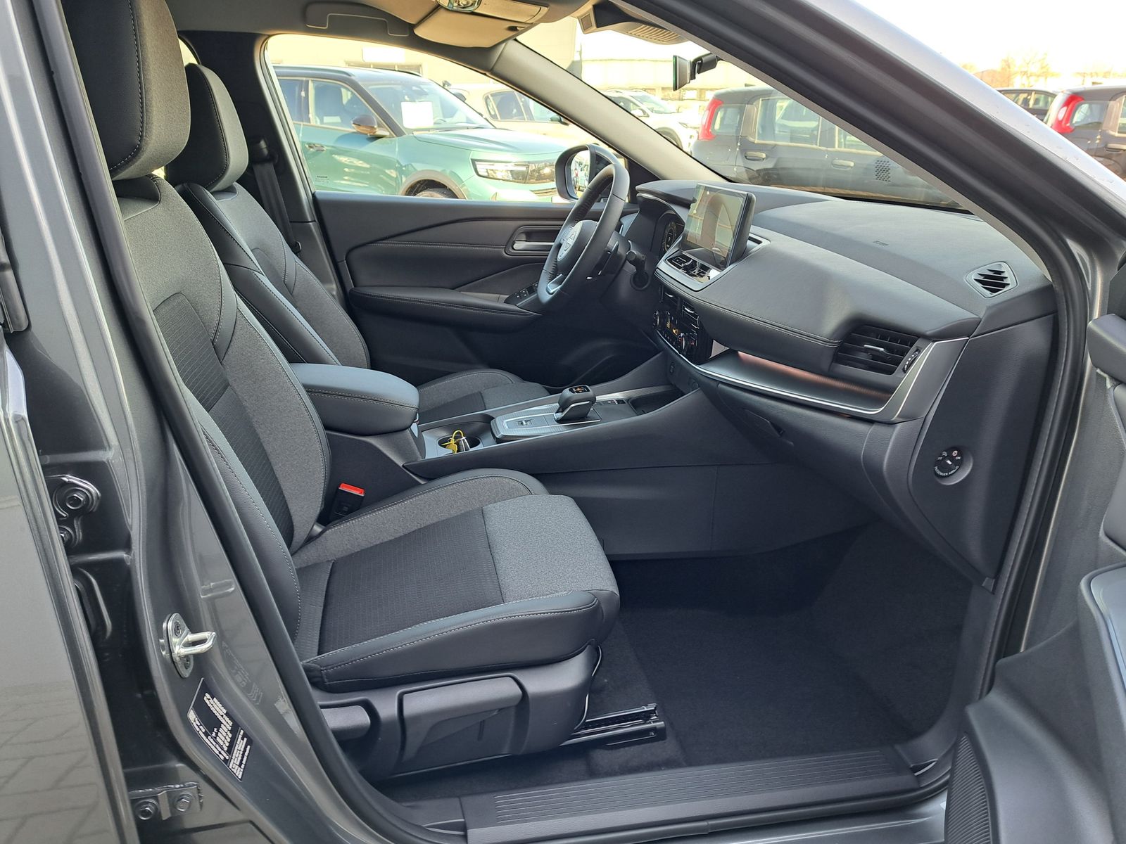 Fahrzeugabbildung Nissan Qashqai N-Connecta 1.3 MHEV 158PS Xtronic WINTER