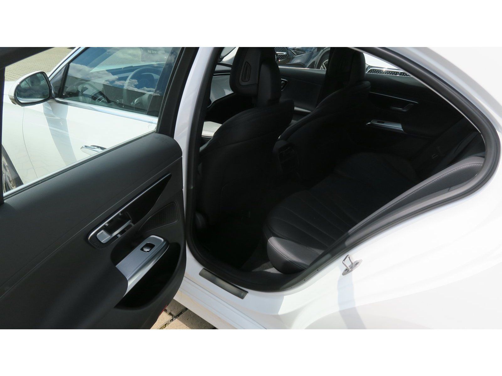 Mercedes-Benz E 300 de 4M Avantgarde Technik-Paket AHK Sitzkli foto 7