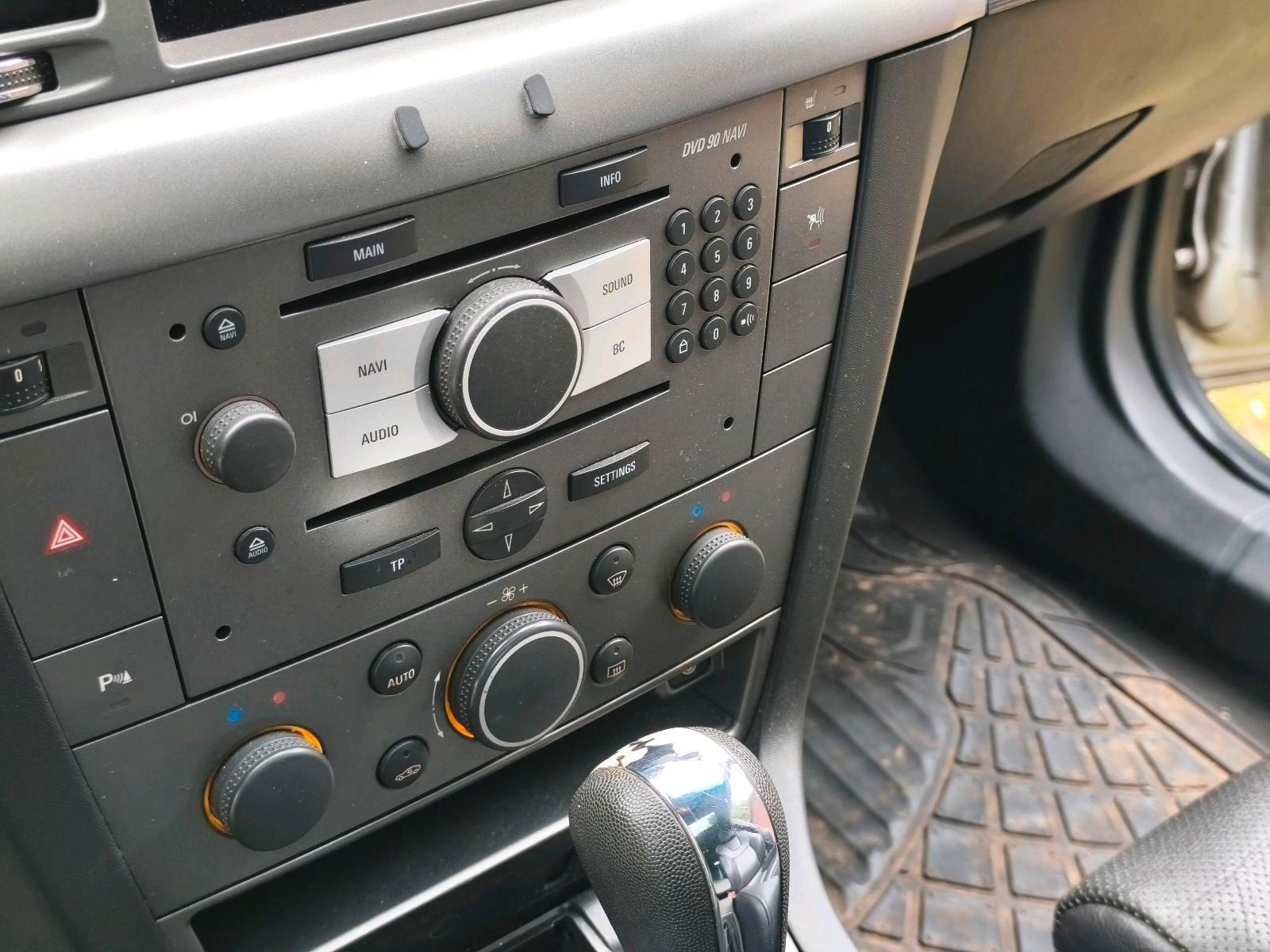 Opel Vectra 2007 — photo 12