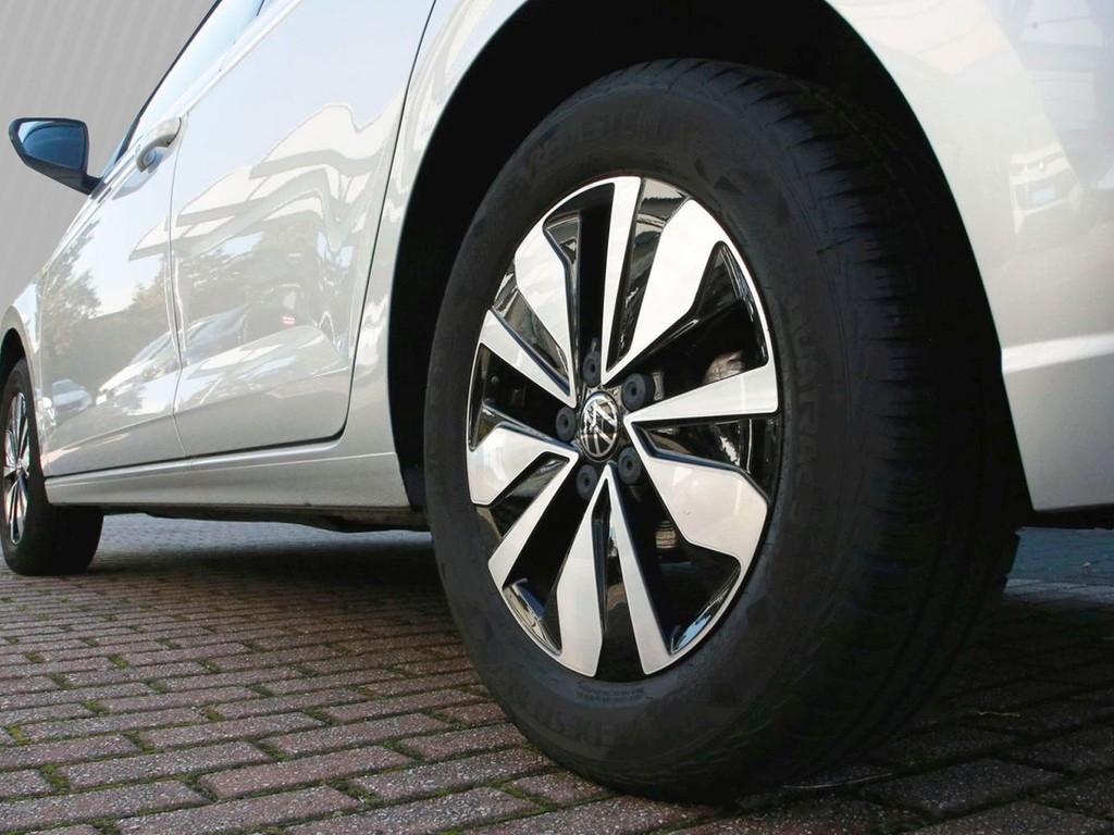 Volkswagen Polo VI 1.0 TSI DSG Goal 15"ACC Navi SHZ LED