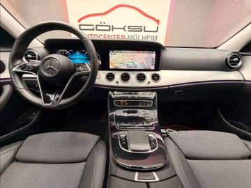 Mercedes E 300 - 11