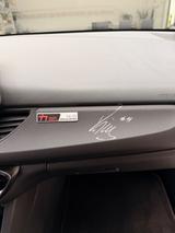 Hyundai i30 N Thierry Neuville 34/35 Signed - Hyundai: Limousine, I35