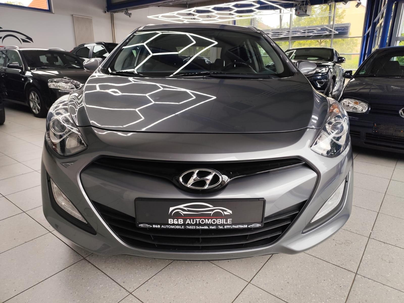 Hyundai i30 2012 — photo 12