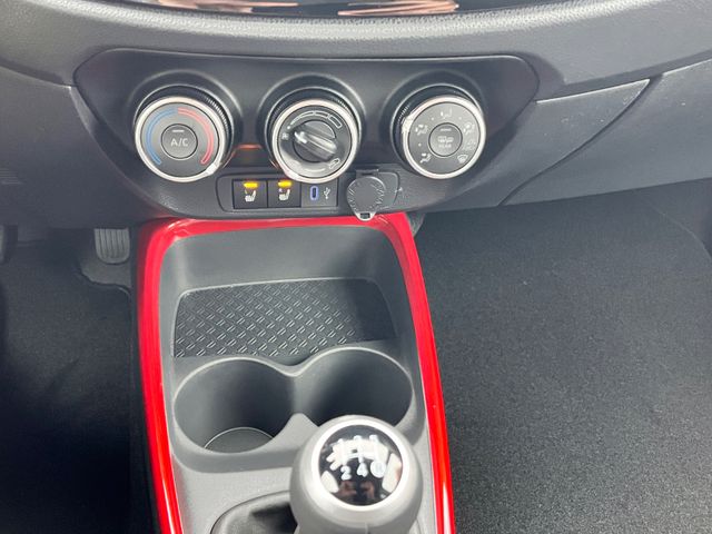 Aygo X Team D*Apple Carplay/Andoid Auto*