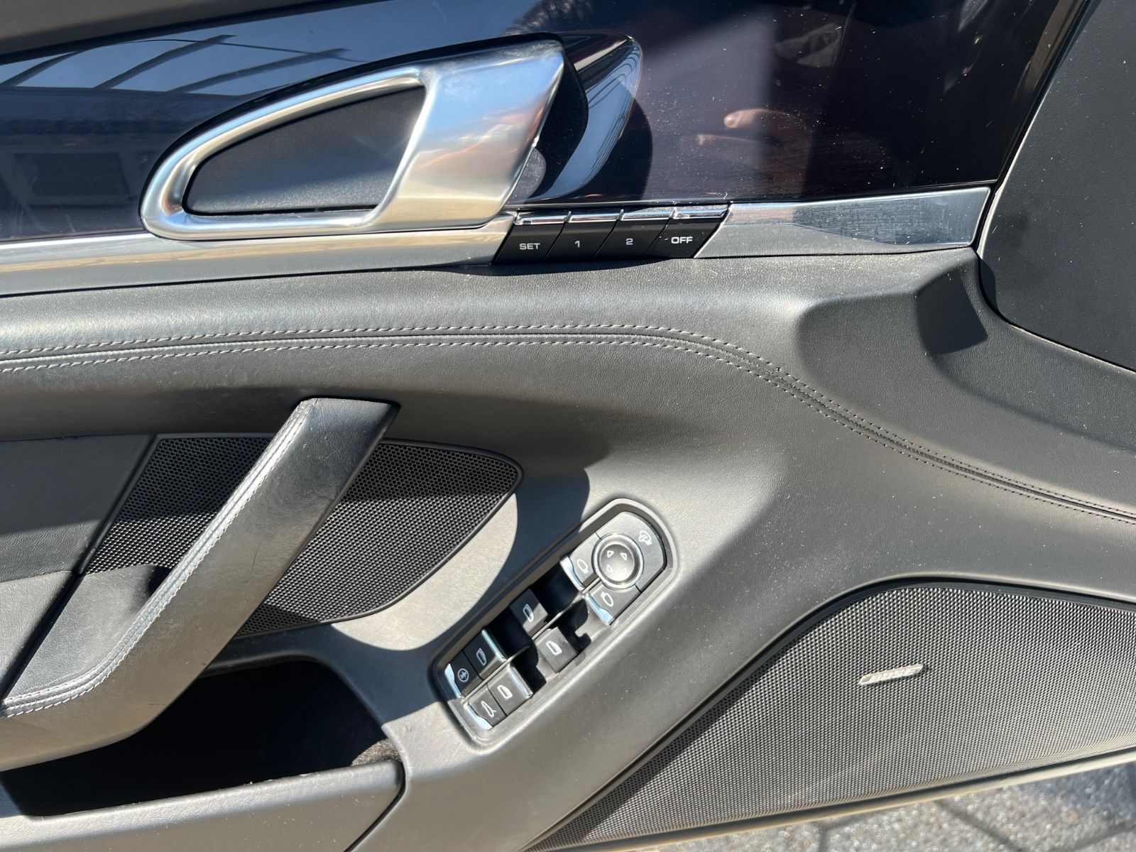 Fahrzeugabbildung Porsche Panamera Diesel * Carraraweiß * SCHIEBEDACH*
