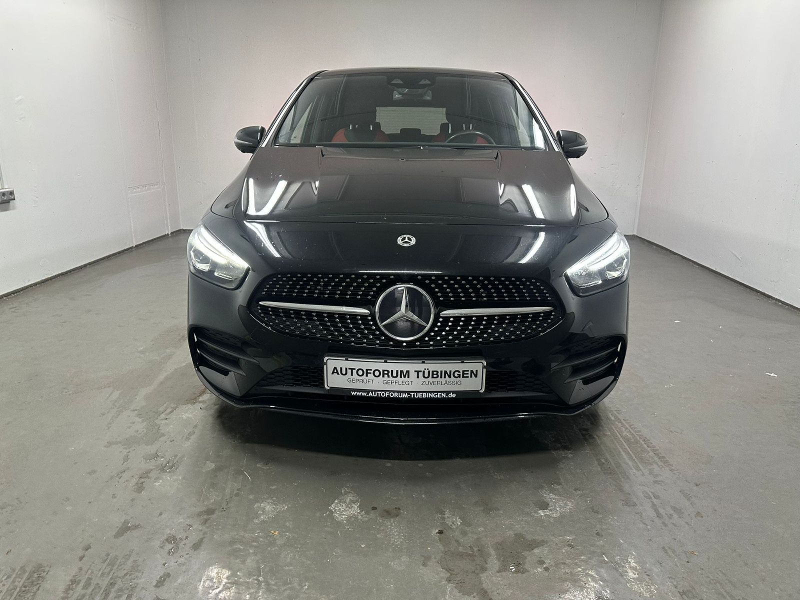Fahrzeugabbildung Mercedes-Benz B 250 e *AMG-LINE*NIGHT*360*KEYLESS*LEDER*