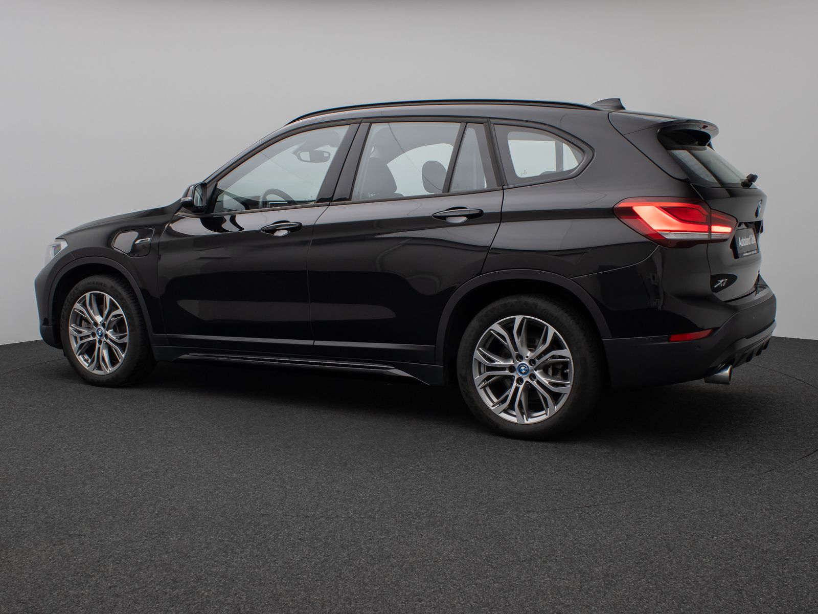 Fahrzeugabbildung BMW X1 xD25e Sport Line Kamera DAB Navi LED Komfort