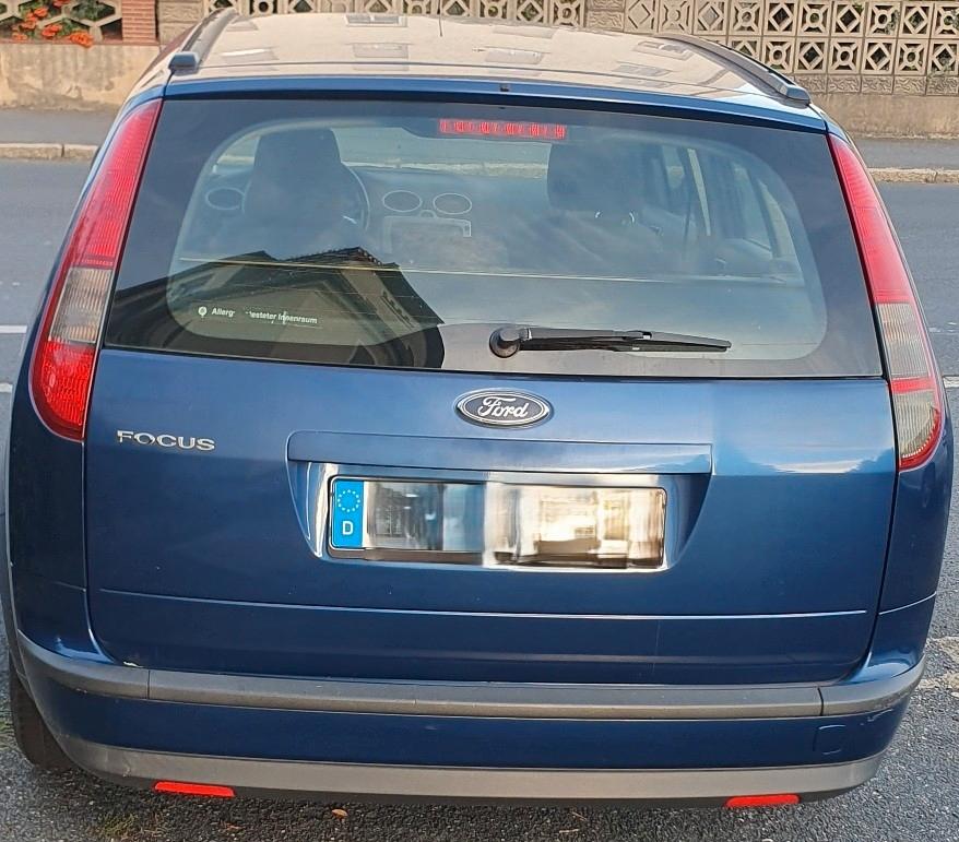 Ford Focus 2008 — rear view