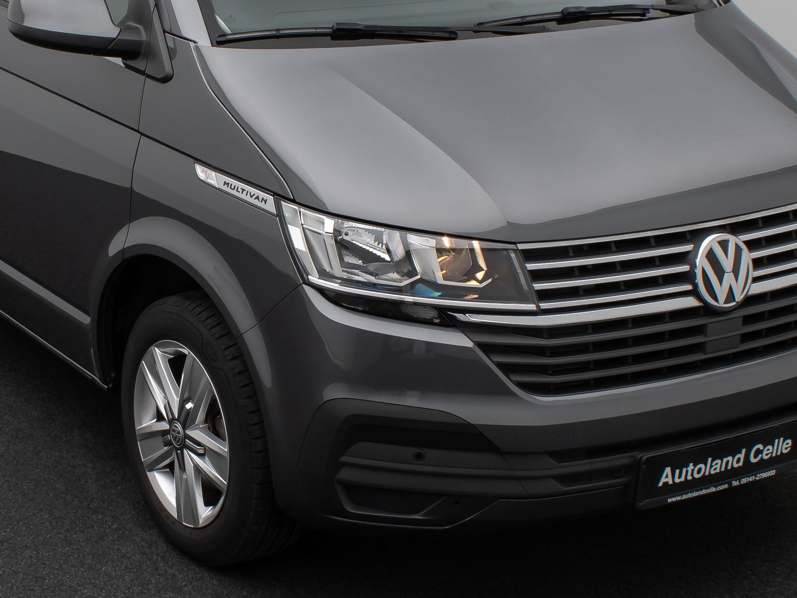 Fahrzeugabbildung Volkswagen T6 Multivan Kamera DAB Standheizung Navi Tempo