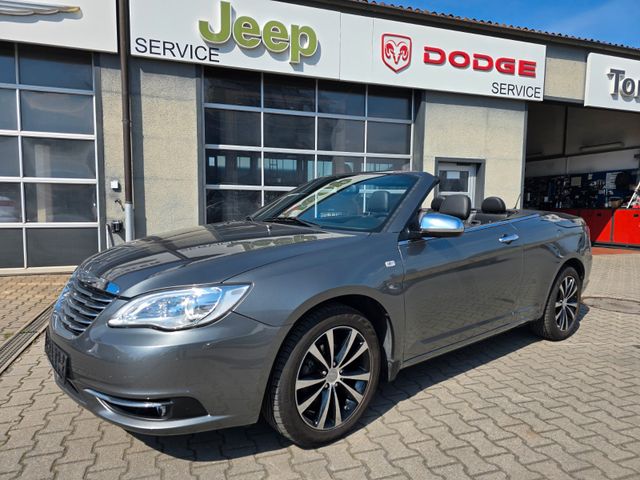 Lancia Flavia Cabrio 2.4l 16v Auto. (Chrysler Sebring)