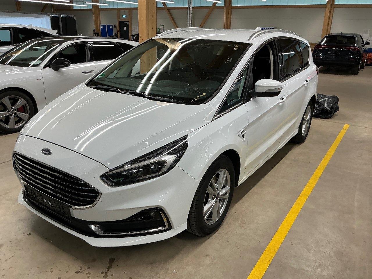 Ford S-MAX 2.0 Titanium AHK LED Navi Garantie