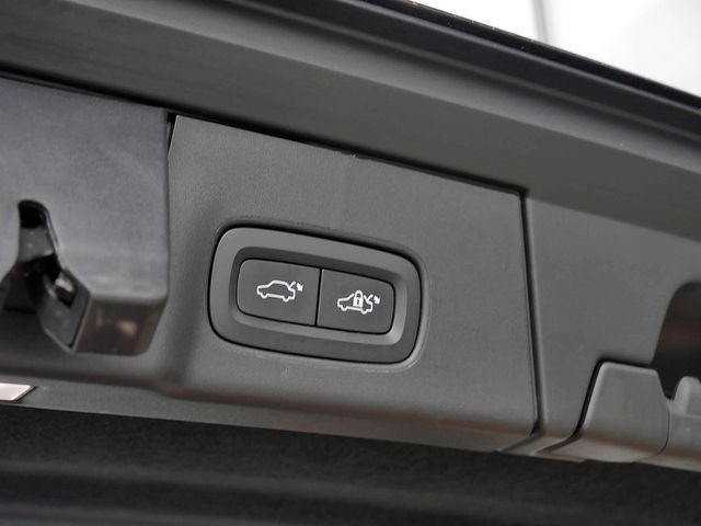 Volvo V90 Kombi 2.0 Plus Dark Recharge Plug-In Hybrid  foto 13