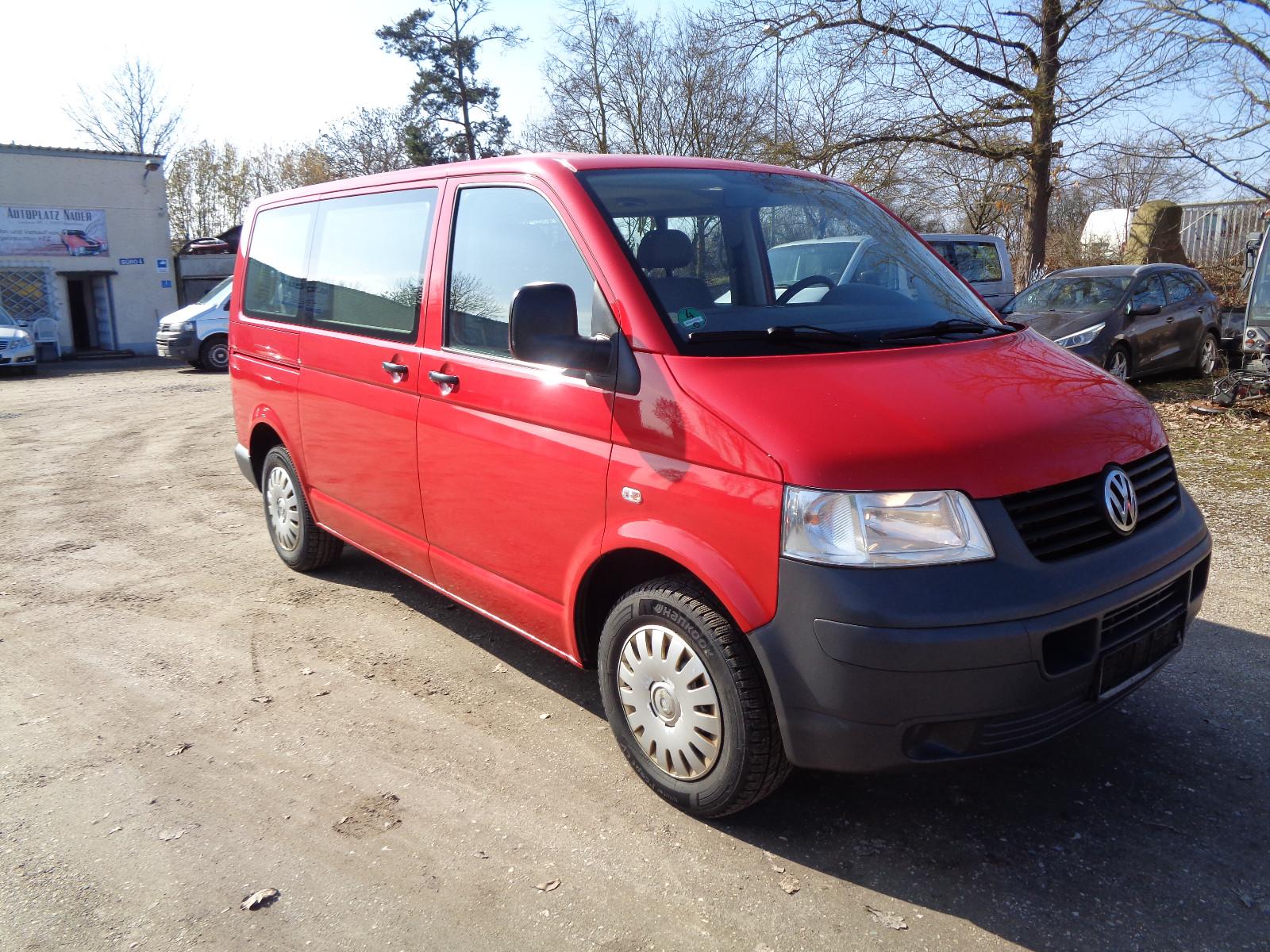 Volkswagen T5 2.5 Bus Caravelle Trendline 4Motion 8-Sitzer