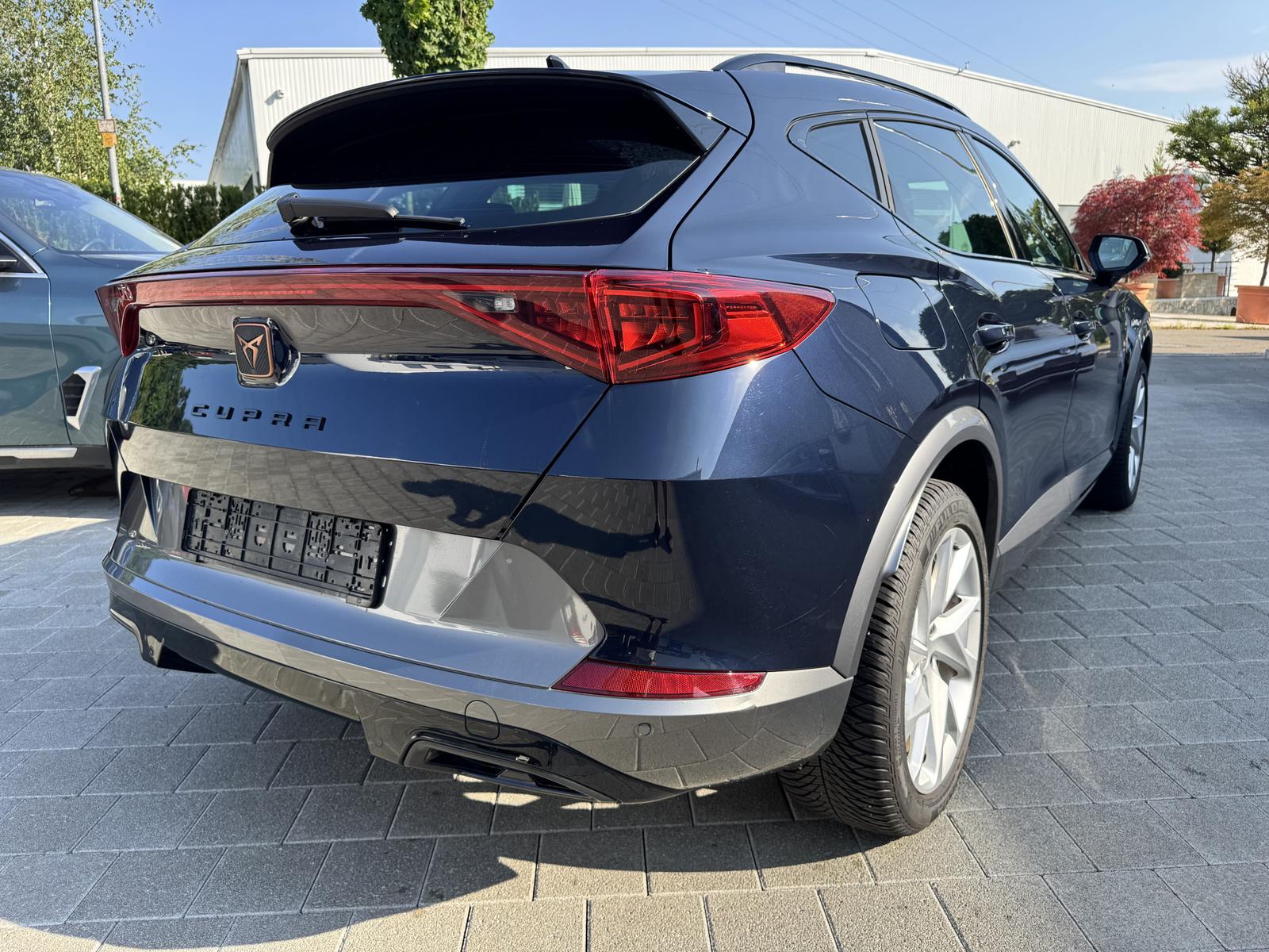 CUPRA FORMENTOR E-HYBRID | 204 ch | BVA |  E-HYBRID | 1ERE MAIN  | LED