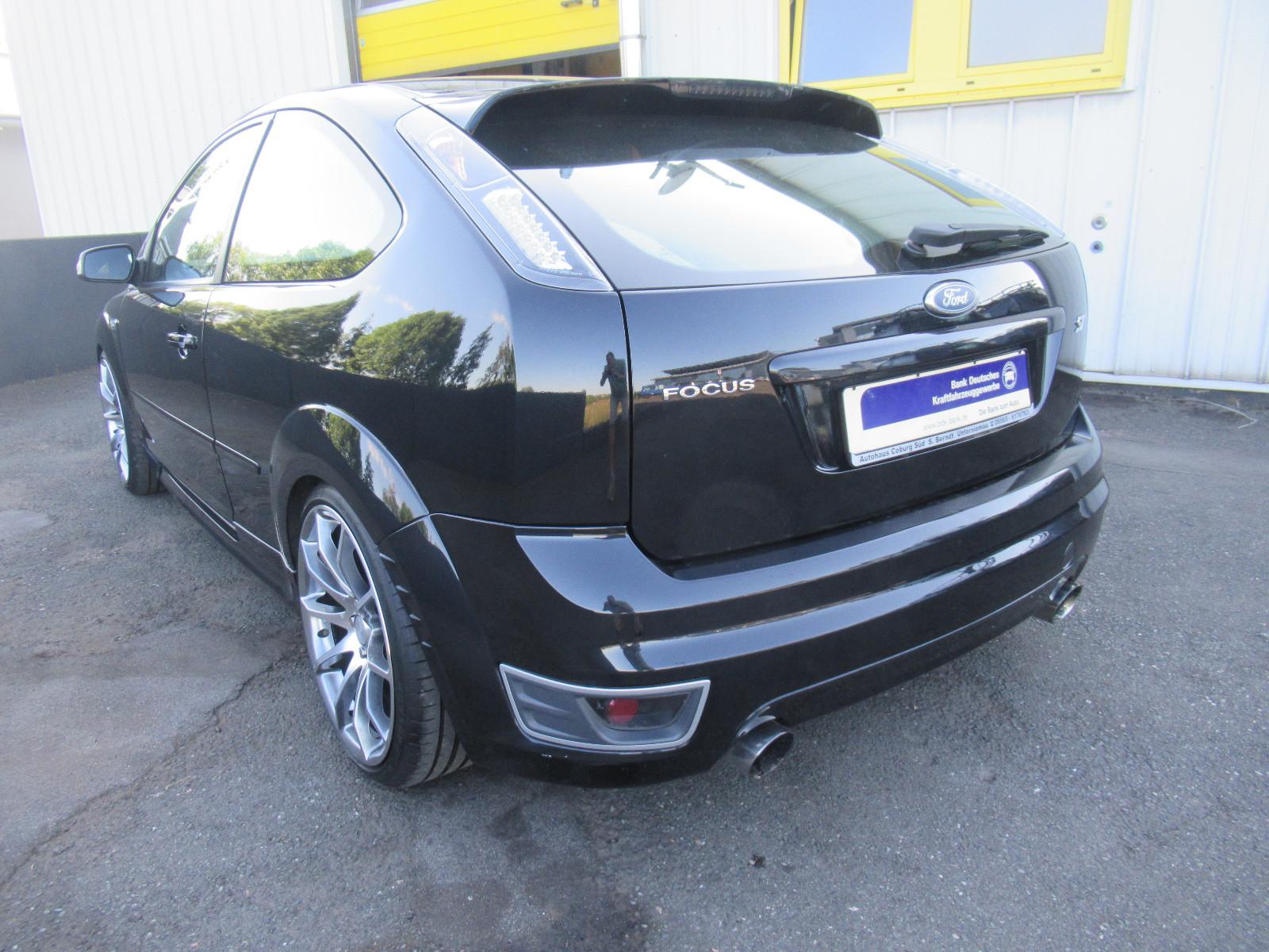 Ford Focus ST 2.5 Turbo 5 cyl. 226 ch BVM / 116 224 km / Recaro / Jantes 19" / Échappement Friedrich Motorsport