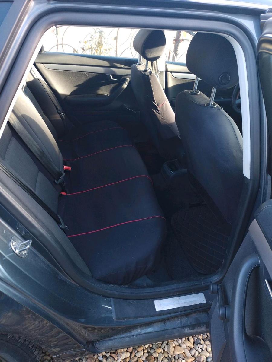 Audi A4 2004 — photo 8