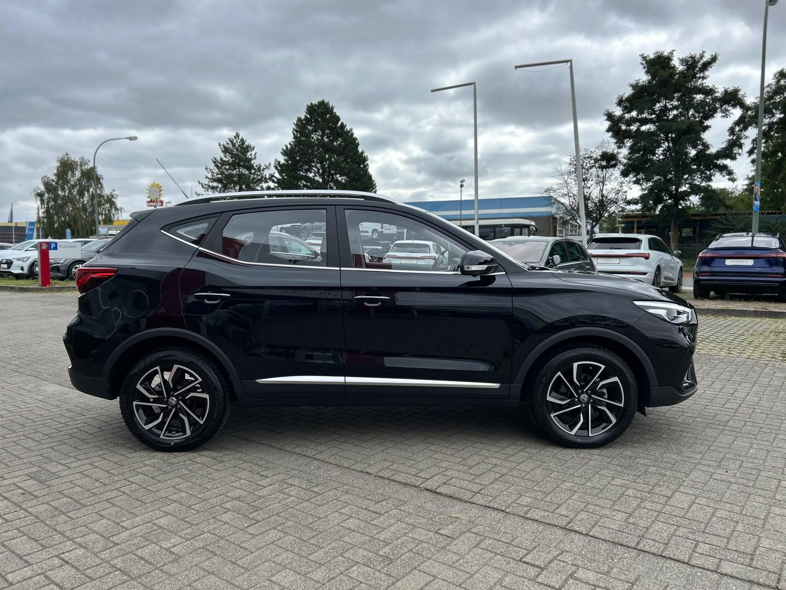 MG ZS