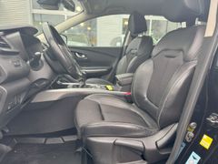 Fahrzeugabbildung Kadjar Bose Edition 4x4 Standheizung 1.7 BLUE dC
