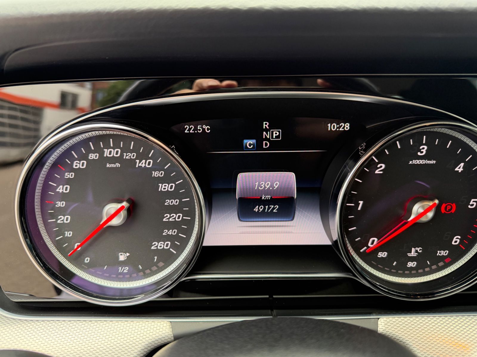 MERCEDES-BENZ E 220 d T Autom. - 