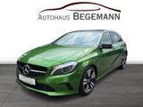 Mercedes-Benz A 220 4Matic Urban Night Panorama HK Navi LED - Mercedes-Benz: Grün