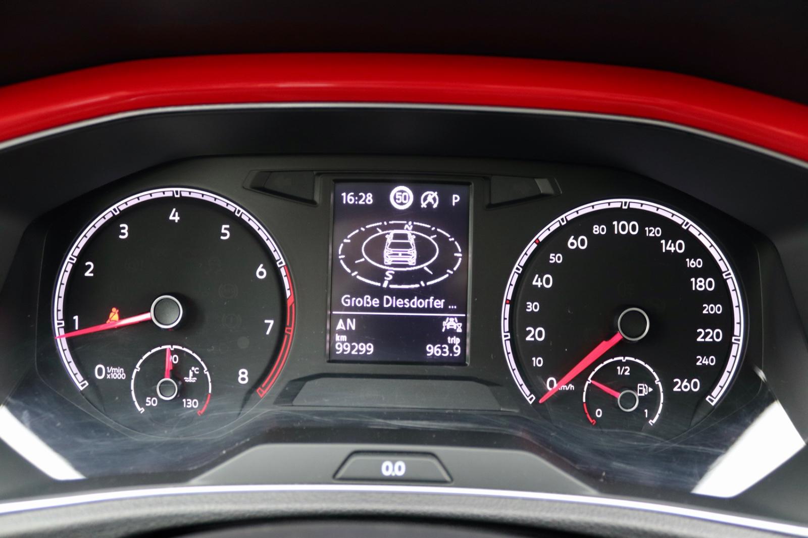 Volkswagen T-Roc R-Line Sport 4Motion Pano ACC Kamera Navi, миниатюра 13