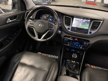 Hyundai Tucson Premium 4WD *AHK*KAMERA*NAVI*PANO*LEDER*