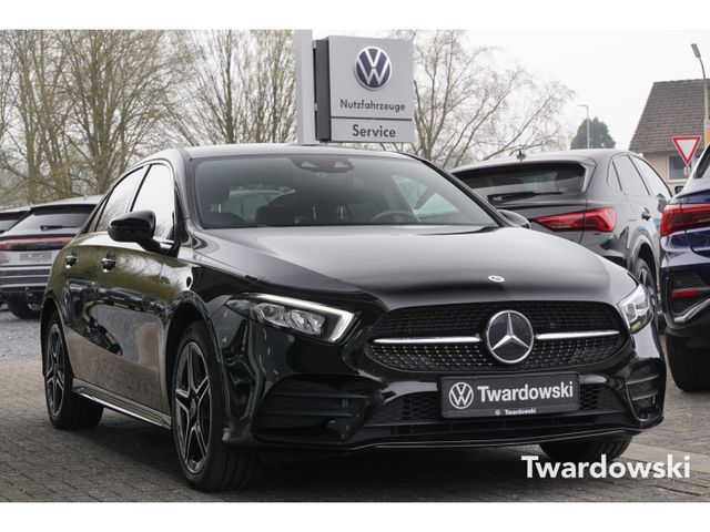 Mercedes-Benz A 250 e AMG Business High-End Night Kamera