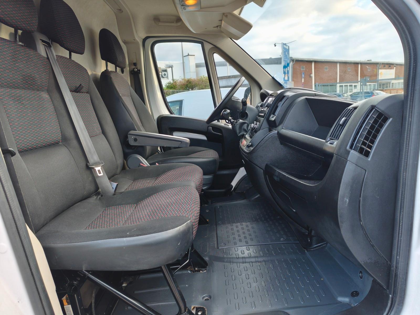 Peugeot Boxer 2.2 Blue-HDi 330 L1H2 Pro Stop&Start/NAVI/