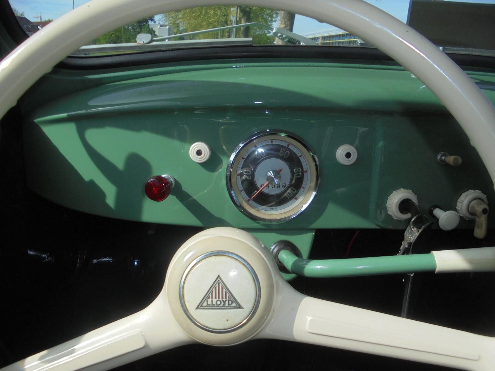Borgward Lloyd 400