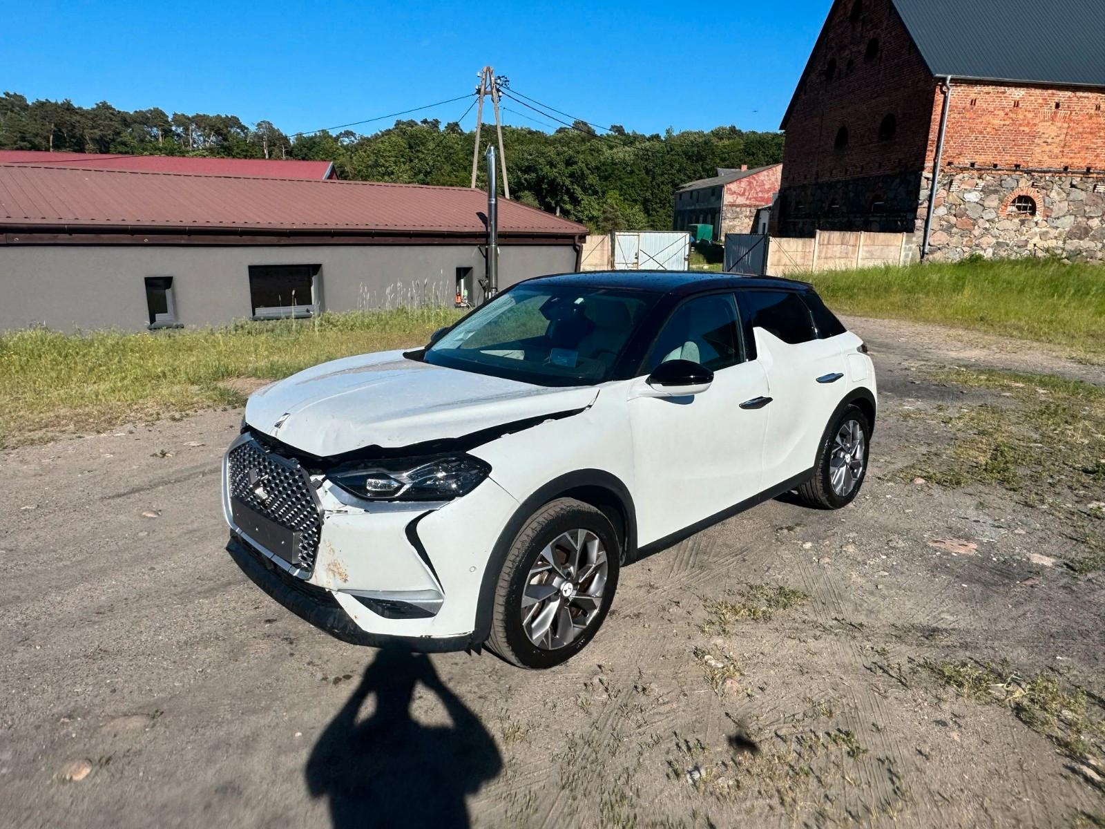 DS Automobiles DS3 DS 3 Crossback E-Tense Grand Chic