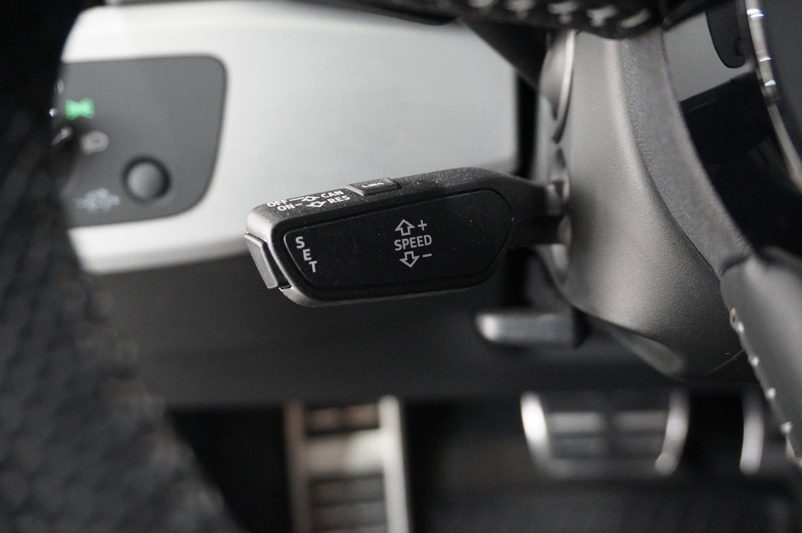 Fahrzeugabbildung Audi A5 Sportback 2.0 QUATTRO S-LINE NAVI/LED/SHZ/AHK