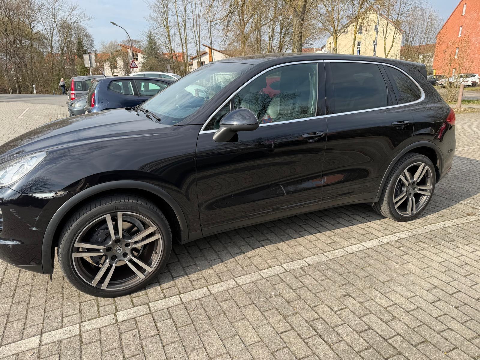 Porsche Cayenne Diesel 3.0 Navi*Kamera*Panorama*BOSE*Top