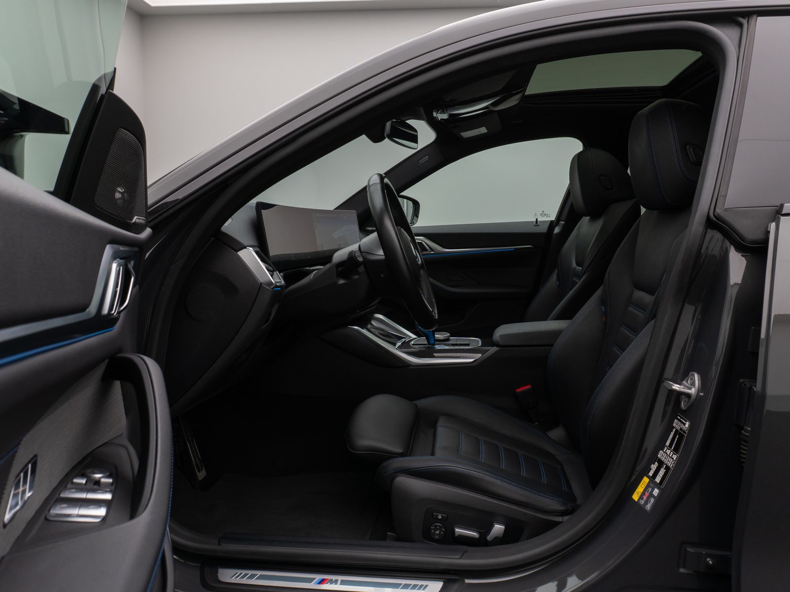 Fahrzeugabbildung BMW i4 M50 Gran Coupé Laser 360°DAB H/K Komfort 19"