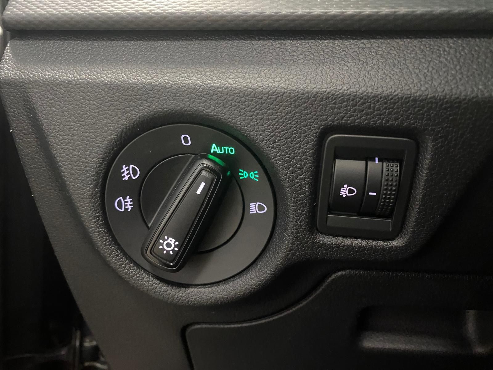 Fahrzeugabbildung SKODA Kamiq 1.0 TSI Essence+GARANTIE bis 2031+100tKM++