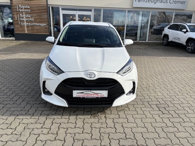 Toyota Yaris Hybrid 1.5 VVT-i Team Deutschland imagem 2