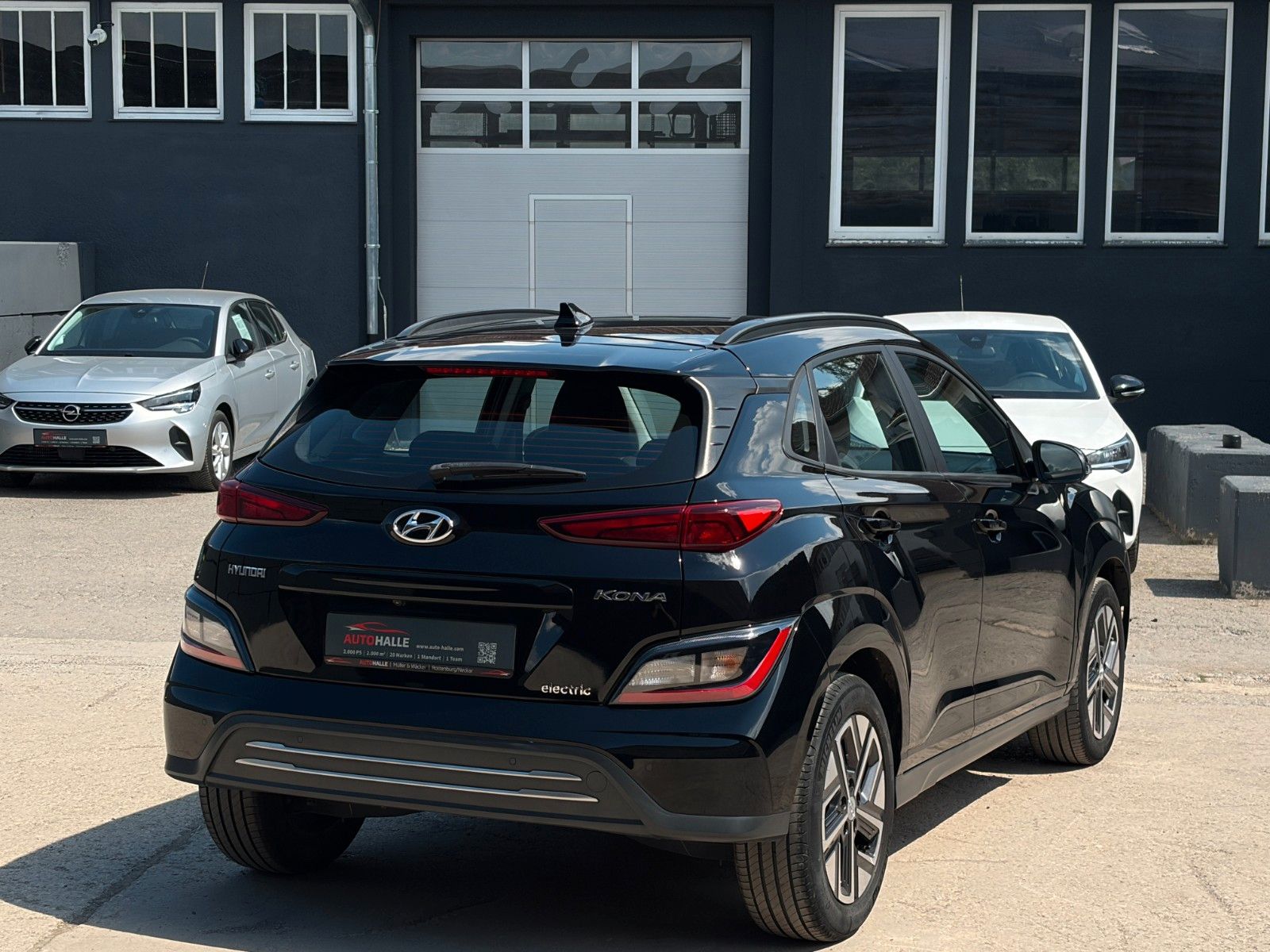 Fahrzeugabbildung Hyundai KONA E Select CarPlay Kamera LHZ SHZ ACC KZG
