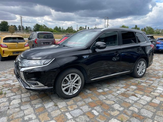 Mitsubishi Plug-in Hybrid Outlander