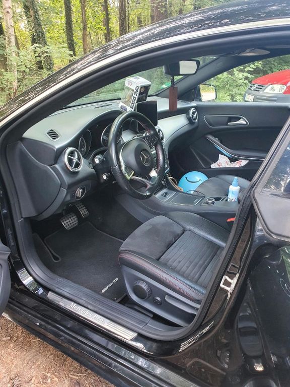 Image of Mercedes-Benz CLA 220