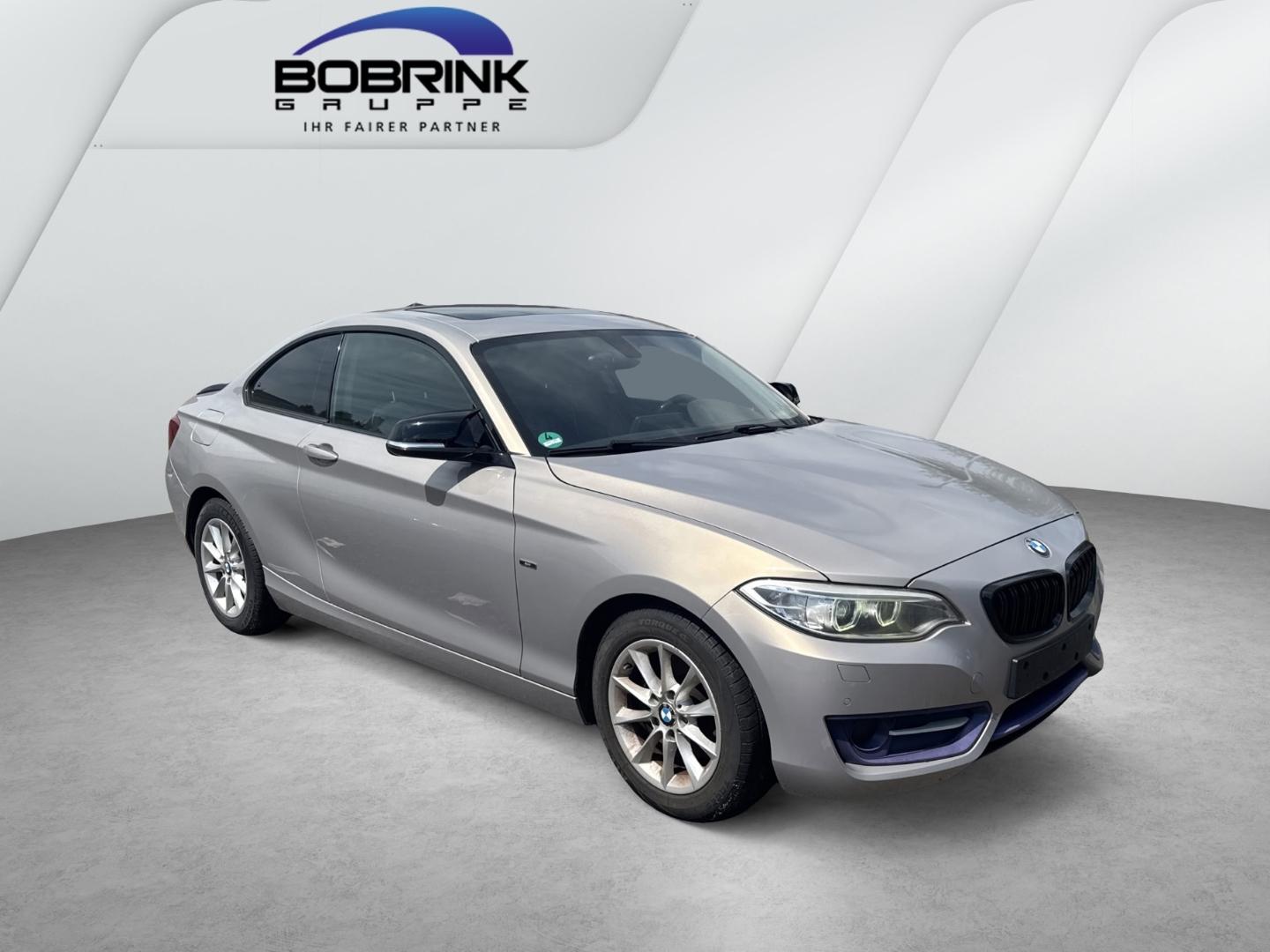 BMW 220 i Coupe Pano Navigation PDC Shz. Tempomat
