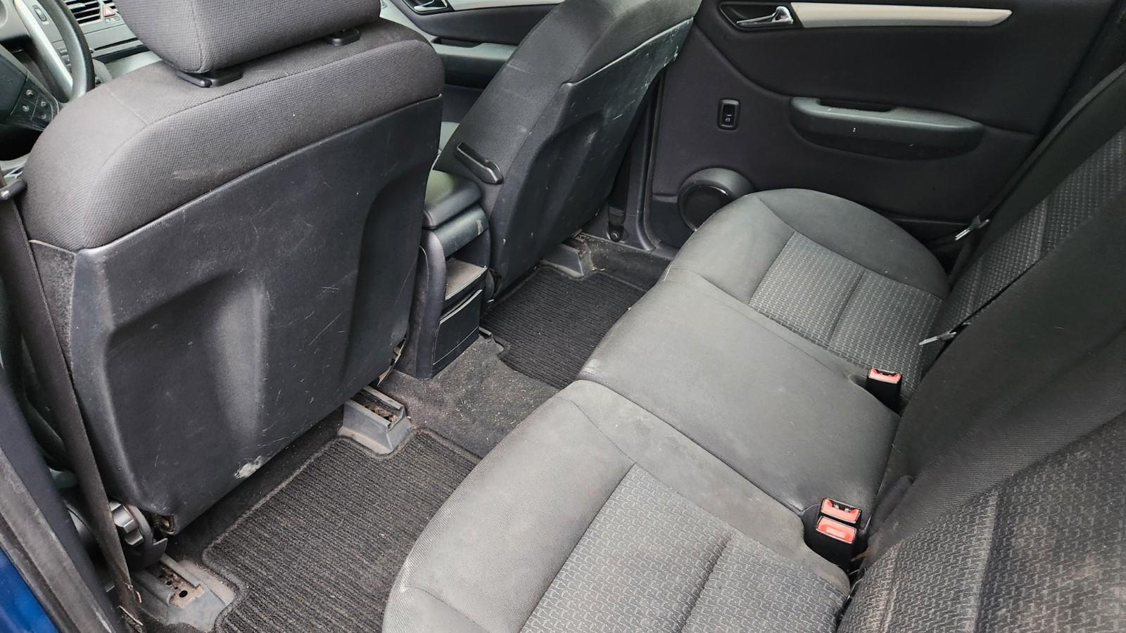 Mercedes-Benz B160 2011 — photo 5
