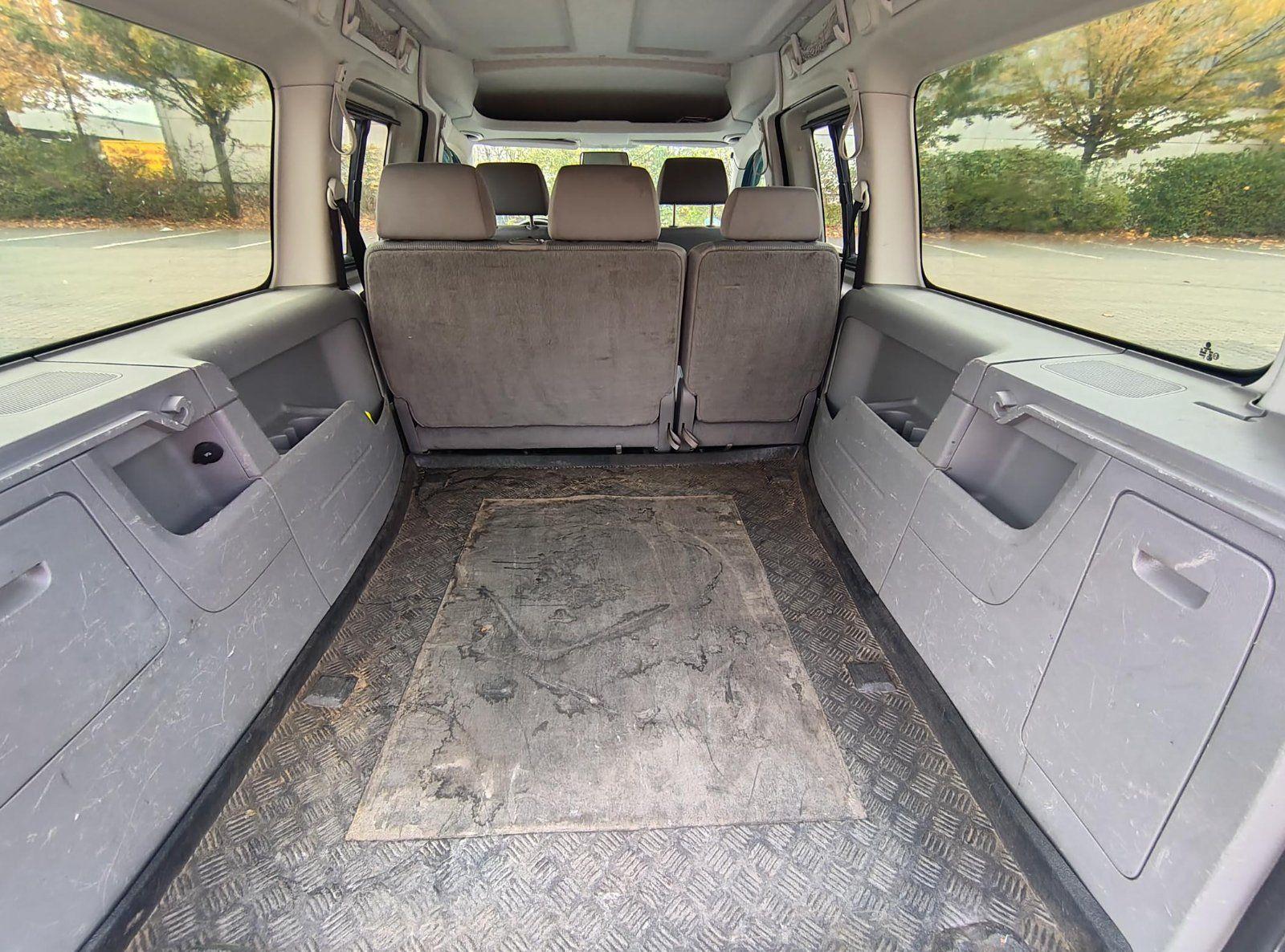 Volkswagen Caddy 2008 — photo 9