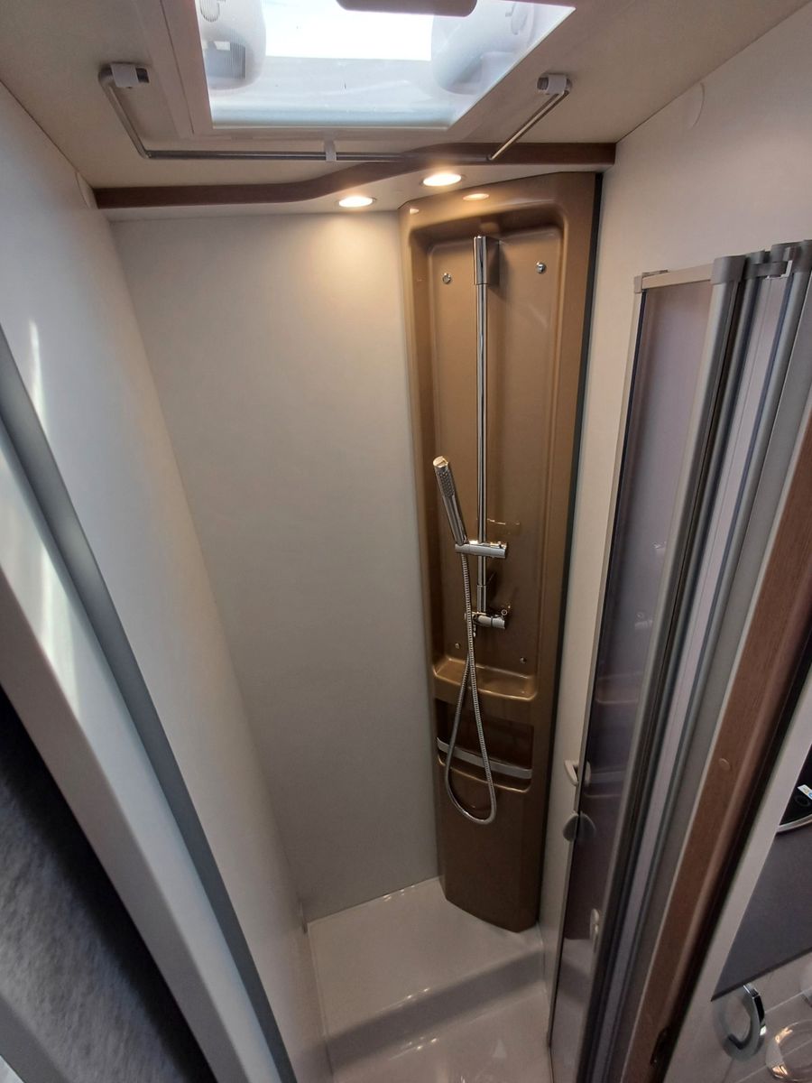 Fahrzeugabbildung Bürstner Lyseo TD 727 G Harmony Line SIE SPAREN € 29.987!