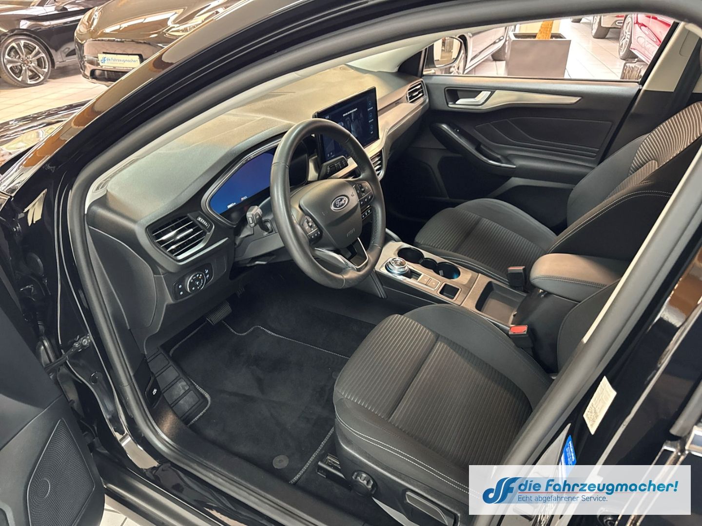 Fahrzeugabbildung Ford Focus Turnier Titanium X Navi Digitales Cockpit