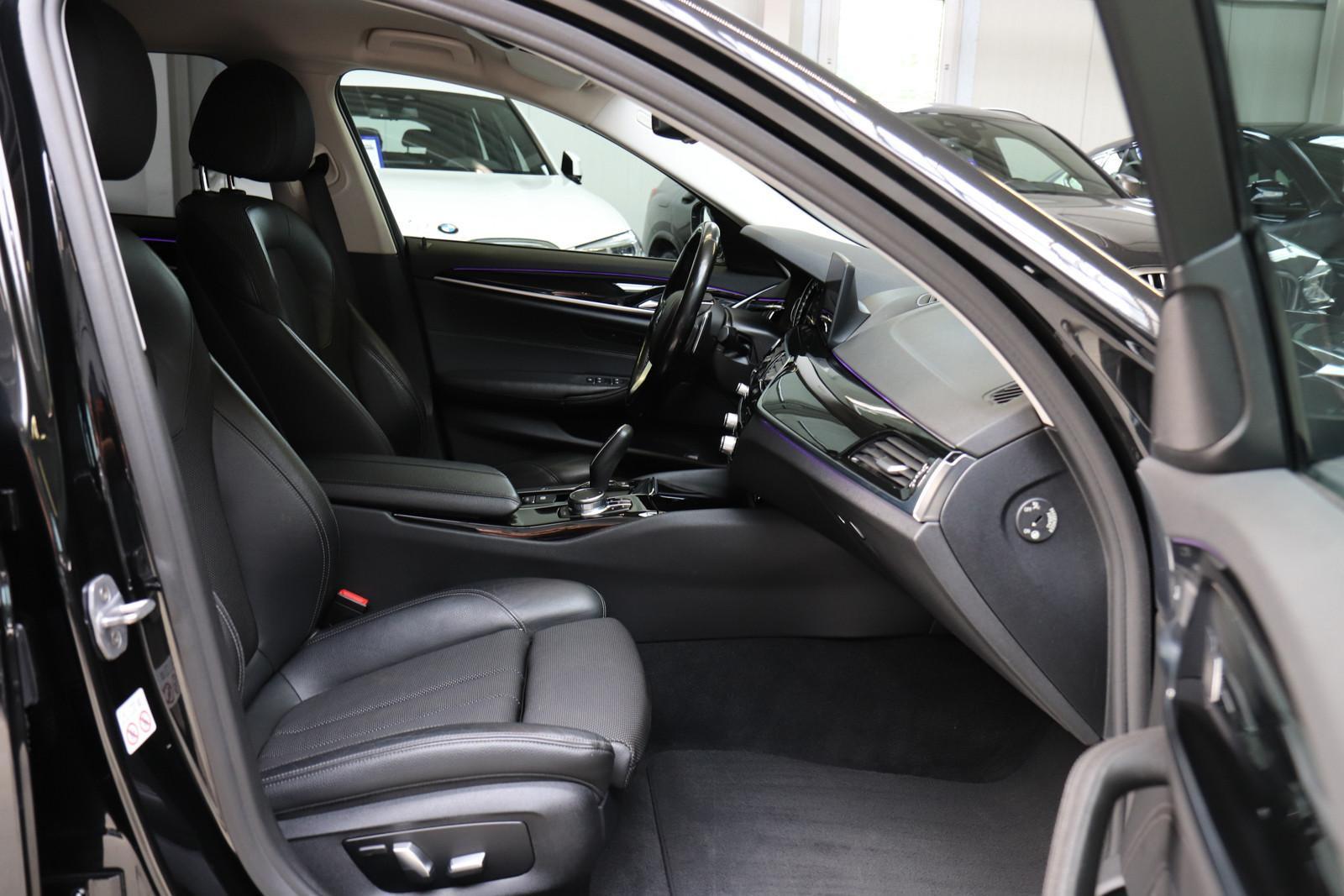 BMW 530i xDrive Touring Sport-Aut/SPORT LINE/KAMERA/