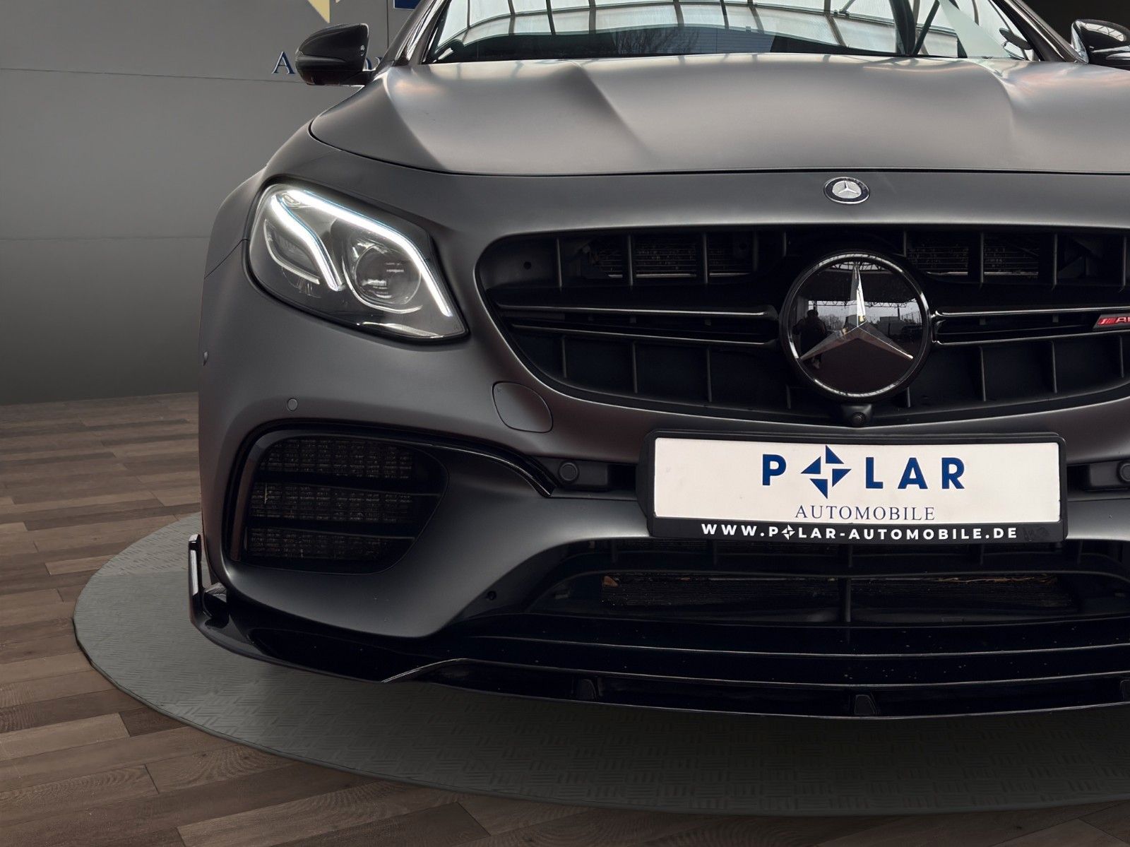 Fahrzeugabbildung Mercedes-Benz E63s AMG 4Matic+ Pano/Magno/SportAGA/Widescreen