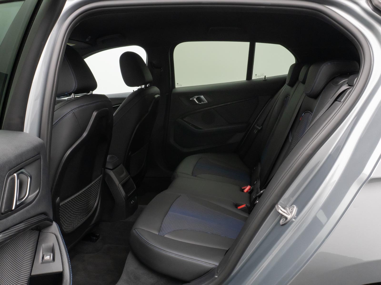 BMW 1 Series d Aut. M Sport DAB HiFi CockPitPro PDC LED, миниатюра 25
