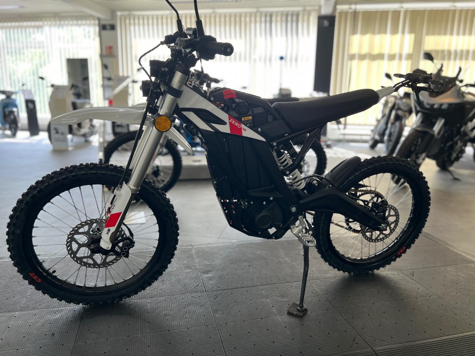Zero XB ZF 2.4 Power Enduro *Aktion* nur noch 1 Fzg.